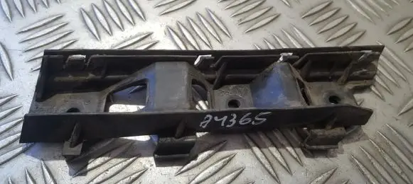 Volkswagen PASSAT B6 Front bumper mounting bracket 3C0807183
