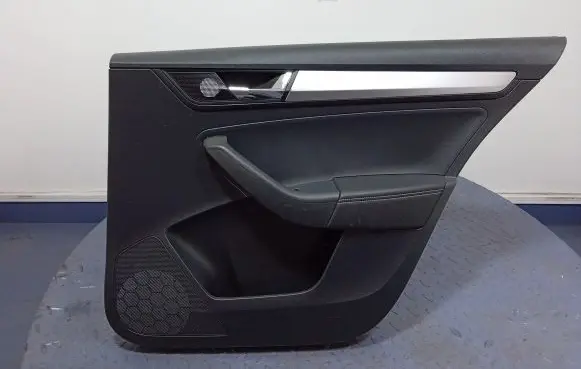 Skoda Rapid (NH) Door card panel trim set 5JH867024K