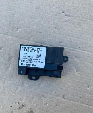 Mercedes-Benz C W204 Fuel injection pump control unit/module A2129000306 5WK11555EBF A2124460071