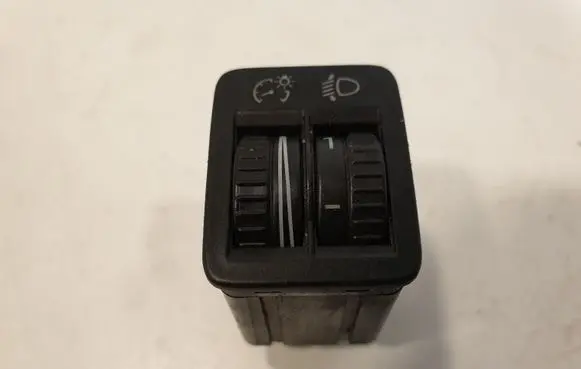 Volkswagen PASSAT B6 Headlight level adjustment motor 3C0941333A