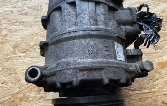 BMW 7 E65 E66 Air conditioning (A/C) compressor (pump) 7SEU17C