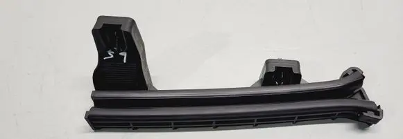 Renault Arkana Rear door window/glass frame 822173676R