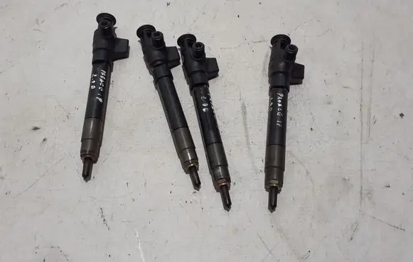 Toyota Proace Fuel injector 9674984080