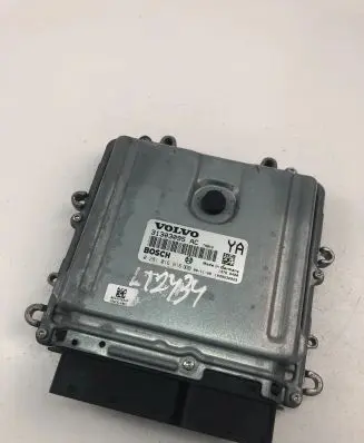 Volvo S80 Engine control unit/module ECU 31303095