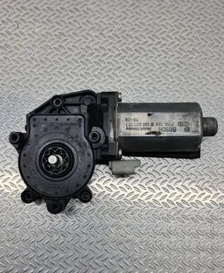 Peugeot Partner Front door window regulator motor 0130821763