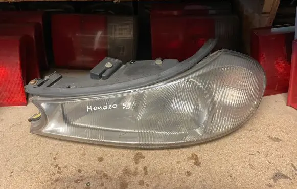 Ford Mondeo MK II Headlight/headlamp 1305235440