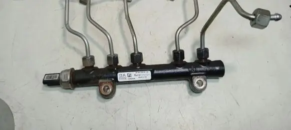 Citroen Berlingo Fuel main line pipe 9685297580