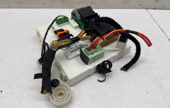 Volvo XC60 Comfort/convenience module 32320214AA 32320214 230280404