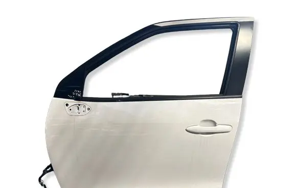 Toyota Yaris Cross Front door 