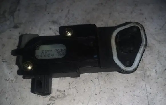 Volvo S40 Fuel tank cap lock 30716226