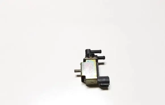 Suzuki Grand Vitara I Vacuum valve K5T48295 65D0