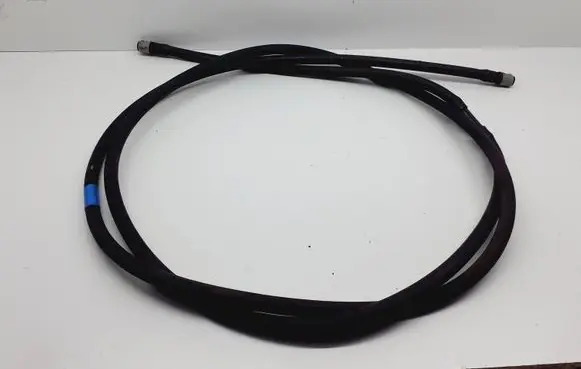 Toyota Avensis T270 Headlight washer hose/pipe 