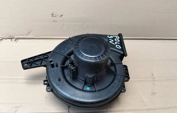 Volkswagen Polo IV 9N3 Heater fan/blower 6Q1820015G