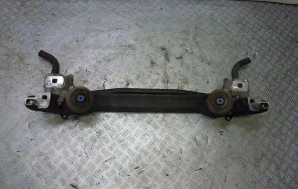 Audi A8 S8 D3 4E Engine mounting bracket