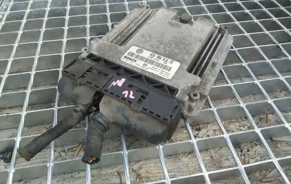Volkswagen Touran I Engine control unit/module ECU 03G906016CD