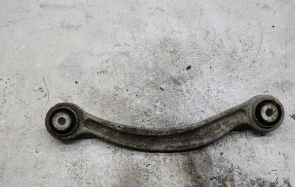 Mercedes-Benz C W205 Rear control arm A20409