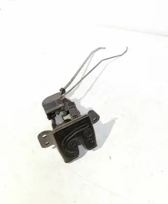 Hyundai Santa Fe Tailgate/trunk/boot lock/catch/latch 812302B000