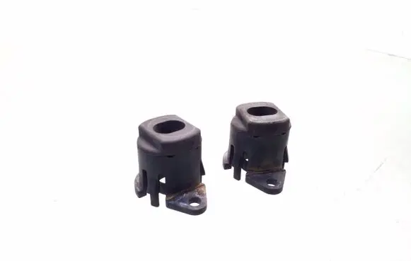 Volvo C30 Radiator mount bracket 30639749