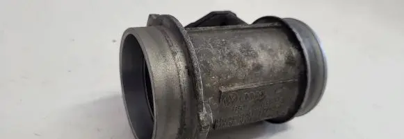 Audi A6 S6 C5 4B Mass air flow meter 059906461D AFH7025C