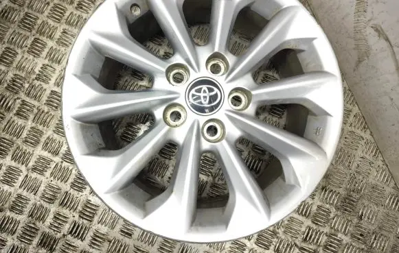 R16 alloy rim