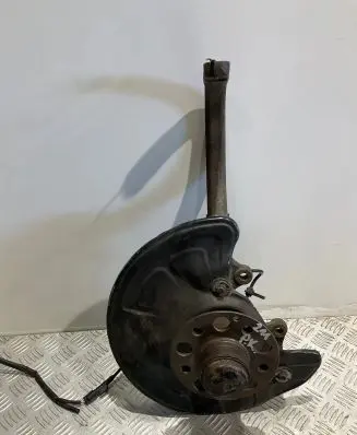Mercedes-Benz E W211 Front wheel hub