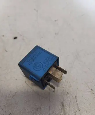 BMW 5 E60 E61 Other relay 8364581