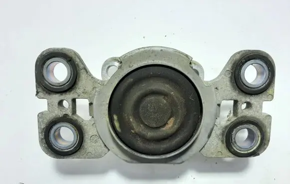 Volvo XC60 Engine mount bracket 31316875