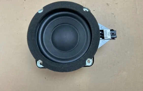 Hyundai i40 Subwoofer speaker 963803Z050