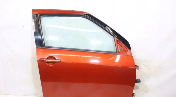 Suzuki Swift I Front door