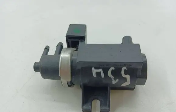 Vacuum valve