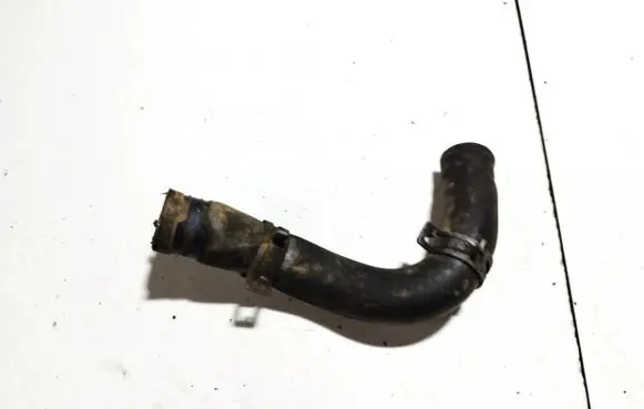 Volkswagen Touareg I Engine coolant pipe/hose