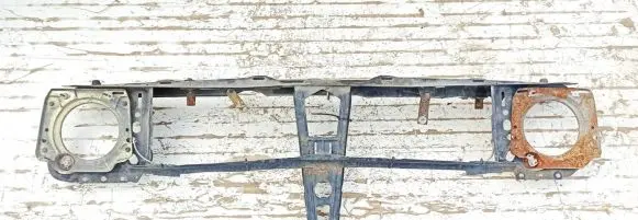 Volkswagen Golf II Radiator support slam panel