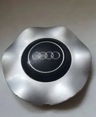 Manufacturer badge logo/emblem