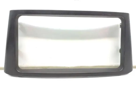 Toyota Avensis T250 Radio/GPS head unit trim 8517