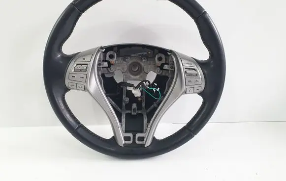 Nissan Qashqai Steering wheel 484304EL5B 153294075
