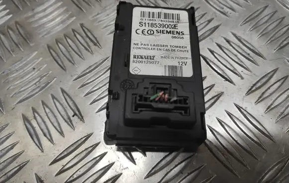 Renault Megane II Ignition key card reader 8200125077