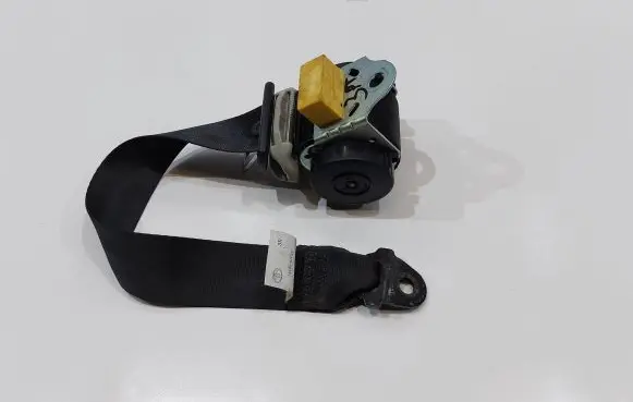 Toyota Verso Third row seat belt 73560-0F021