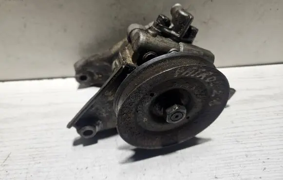 Nissan Patrol Y61 Power steering pump 7Z244002 49110VB300