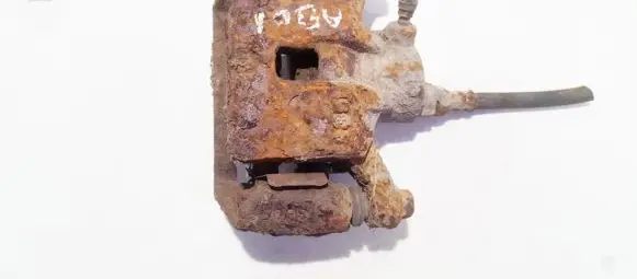 Rear brake caliper