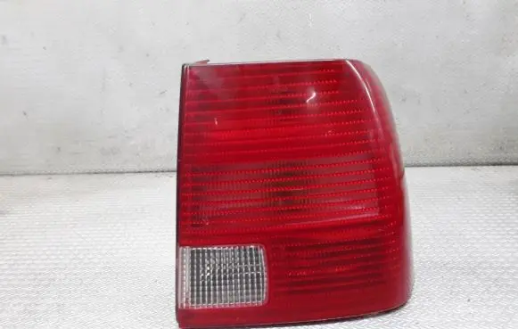 Volkswagen PASSAT B5 Rear/tail lights