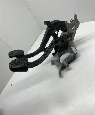 BMW 5 E39 Brake pedal 6751167 1161586 6905898