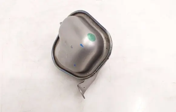 Vacuum air tank