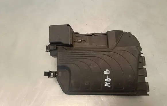 Mercedes-Benz B W246 W242 Fuse box cover A2465400182