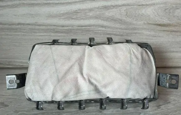 Honda Civic X Passenger airbag P0KHC1FEYL1B 4528564 TG15B01003