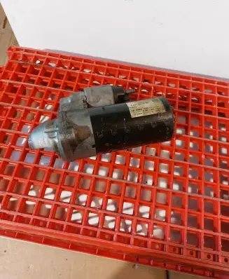Mercedes-Benz E W212 Starter motor A6519064300 20140408 0001139085
