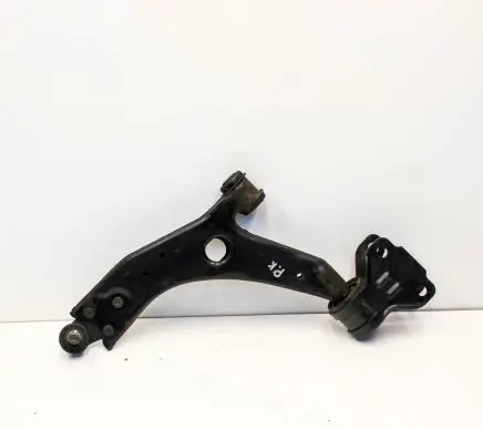 Volvo V40 Front lower control arm/wishbone AV613A262DA