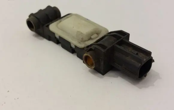 Audi A4 S4 B7 8E 8H Airbag deployment crash/impact sensor 8E0959651A