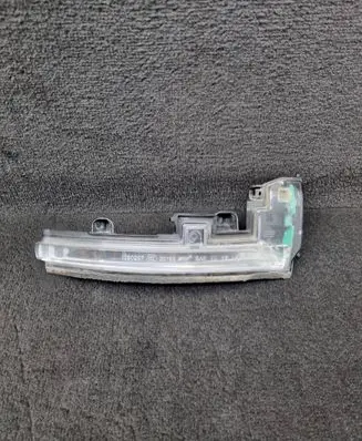 Land Rover Range Rover Sport L494 Mirror indicator light 1090297