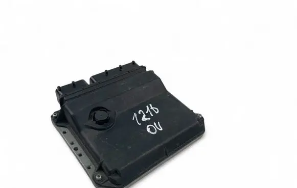 Toyota Auris 150 Engine control unit/module 896610Z250