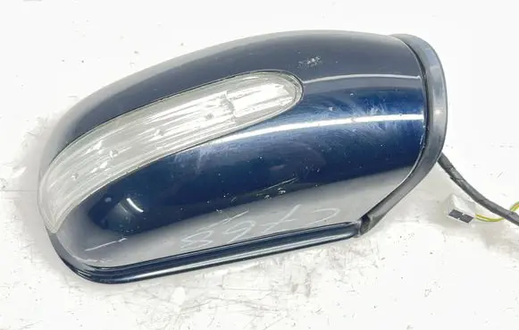 Mercedes-Benz C W203 Front door electric wing mirror 413133420